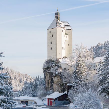 Winter hike to the pilgrimage church in Mariastein