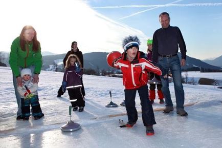 Kinder- Eisstockschießen in Brixen