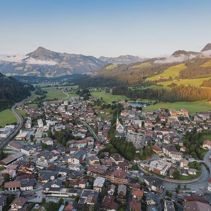 Idyllische Kutschenfahrt durch das sommerliche Kirchberg