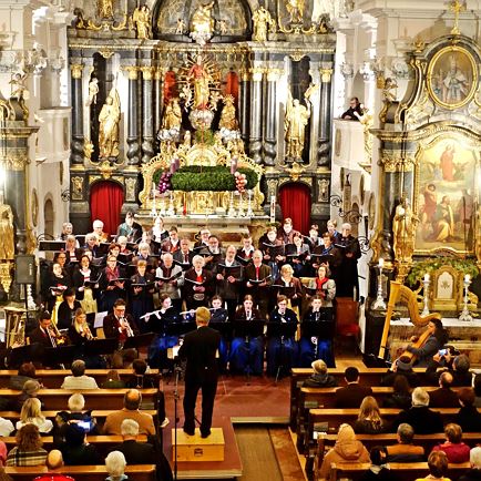 Kerstmis concert van het Tiroler Trachlerchorvan