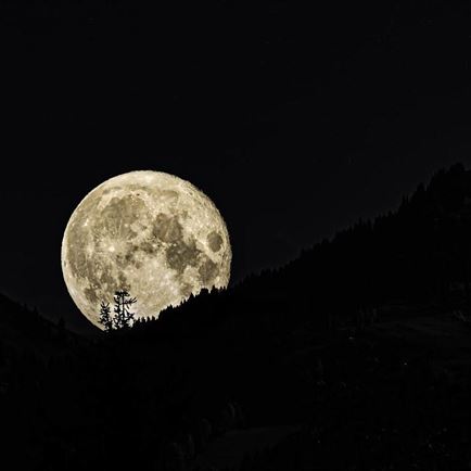 FIND YOUR FLOW Star Hike