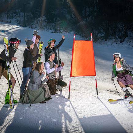 Dirndl & Lederhose Skiday