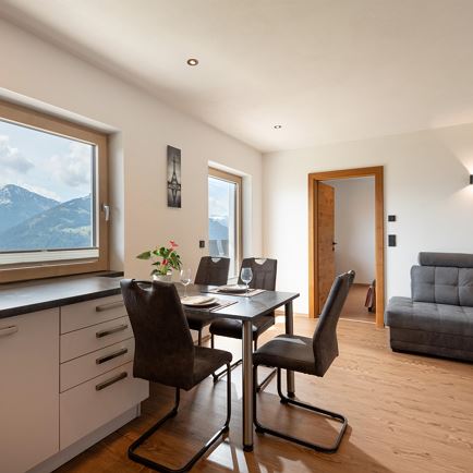 Appartement_Antonia_Buchberg_36_Brixen_Wohnraum