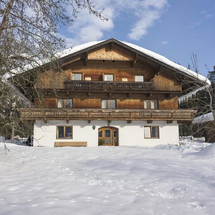 Bauernhof_Hintenberg_Doerfl_32_Itter_Haus_Winter_2