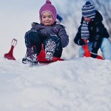 Kinder Spaß im Schnee (3)