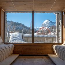 Blick aus der Sauna auf den Wilden Kaiser