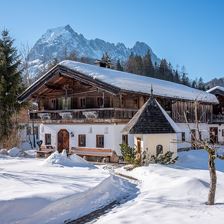 Hotel Jagdschlössl - Emplhof