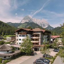 Hotel Jagdschloessl und der Wilde Kaiser