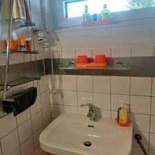 Badezimmer Waschbecken / Ablagen