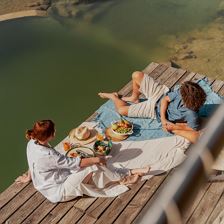 Frühstück-zuZweit-am-Badeteich