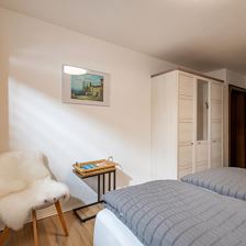 Haus_Kexel_Niederhofen_17a_St_Johann_Schlafzimmer_