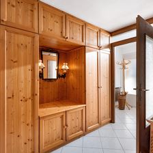 Haus_Lang_Niederhofen_9c_St_Johann_Garderobe
