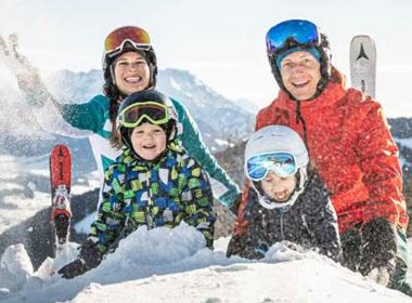 OKTO Winter Sports Bus