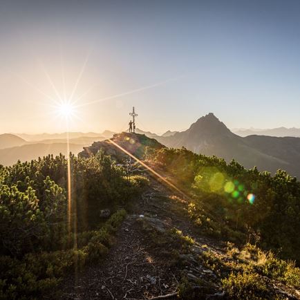 Gerstinger Joch_Kitzbüheler Alpen - Brixental_Christoph Stöckl_LIGHT02.jpg