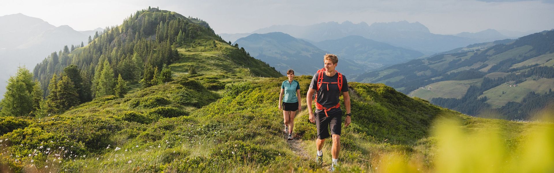 Wanderung mit Bergpanorama