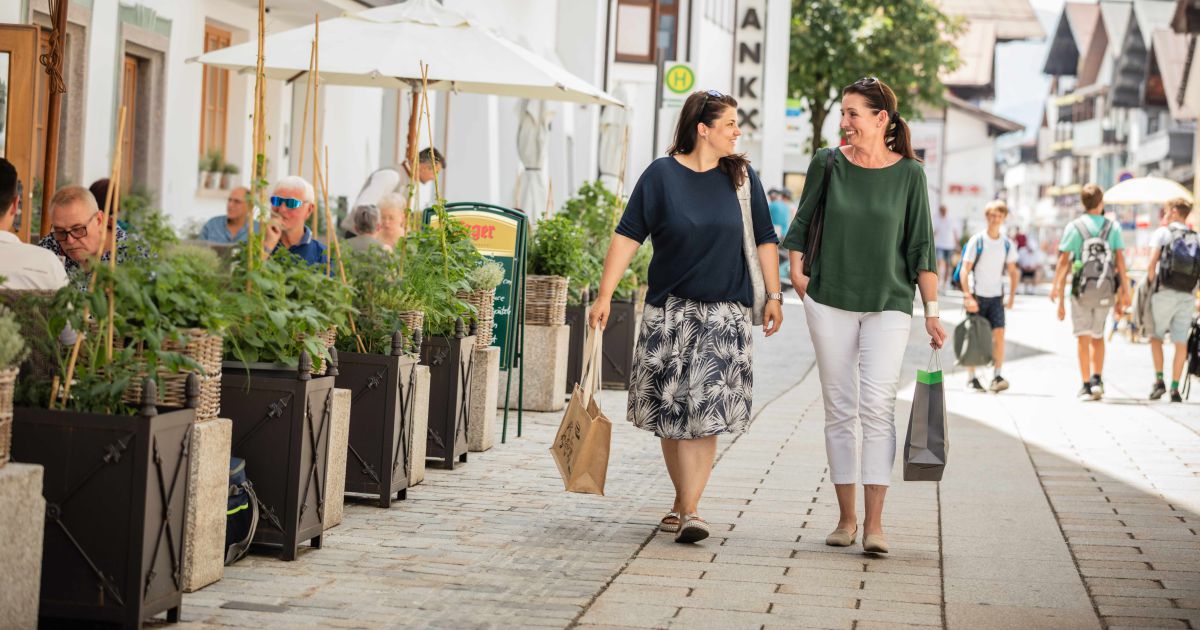 Einkaufen Und Geschafte Region St Johann In Tirol