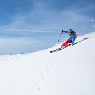 /media/gridteaser/kitzbueheler-alpen-kat-skitour-winter-valentin-widmesser-13-3.webp