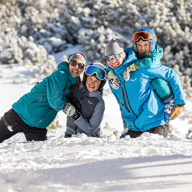 /media/gridteaser/pillerseetal-skifahren-steinplatte-waidring-66-3.webp