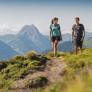 /media/gridteaser/wandern-im-brixental-c-tvb-kitzbueheler-alpen-brixental-fotograf-mathaeus-gartner-28-3.webp