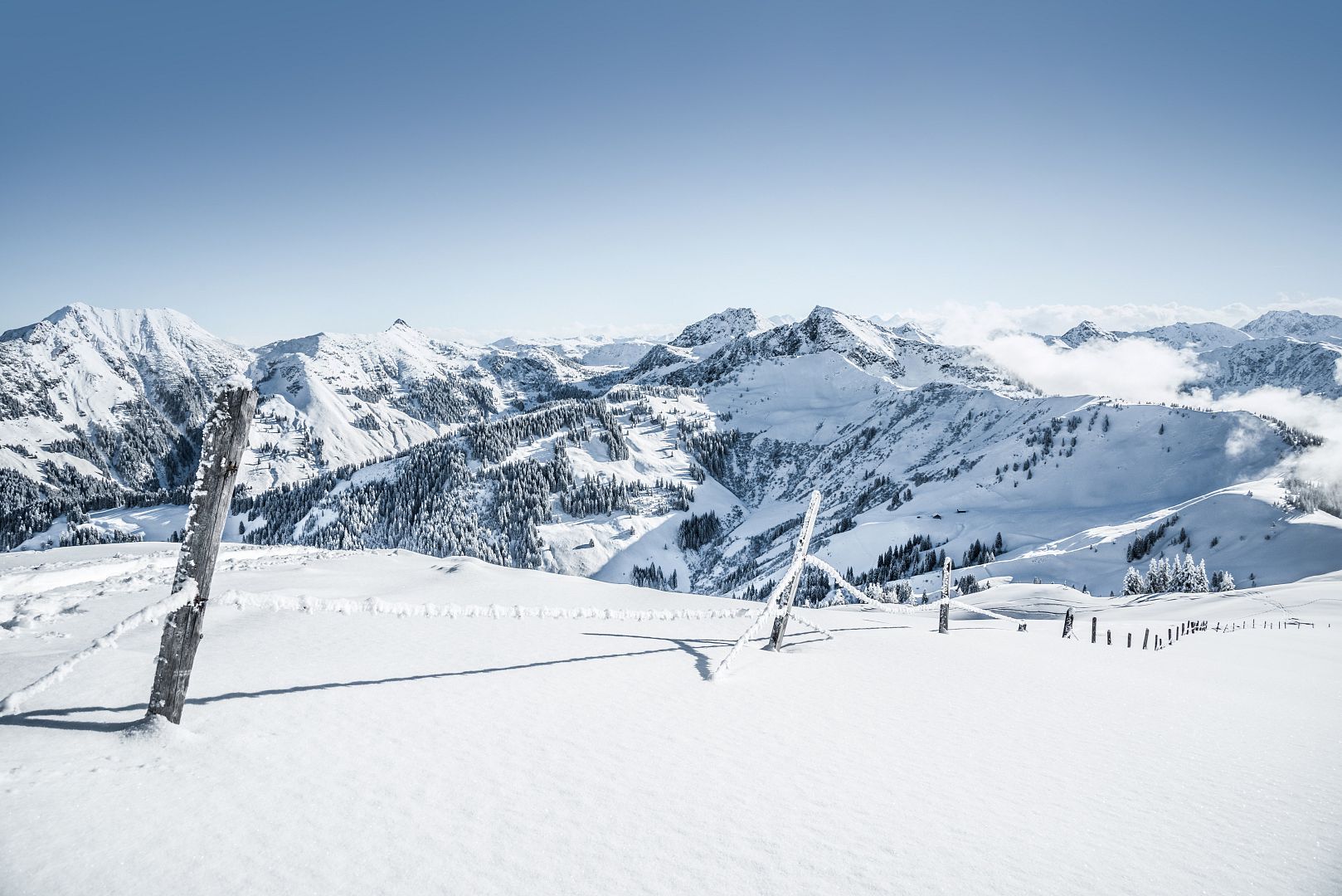 Tiefschnee am Berg